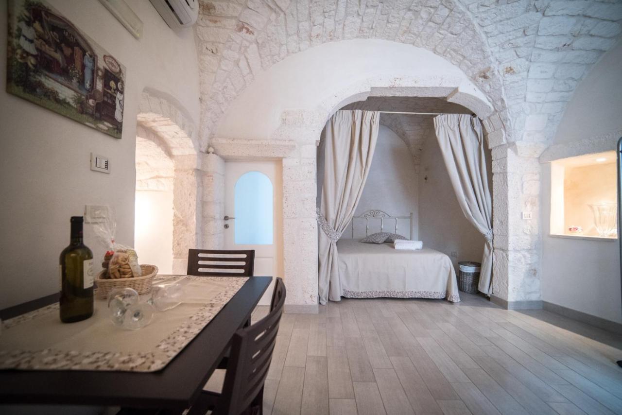 La Nicchia Di Paola Ostuni Exterior foto
